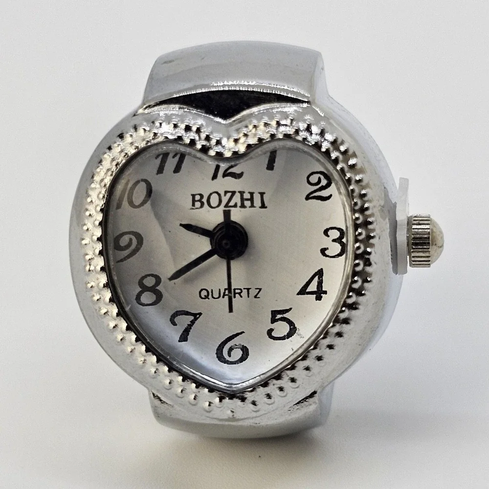 LOVE Ring Watch Women White Dial Analog Quartz Watch Stretch Band Finger Watch‎